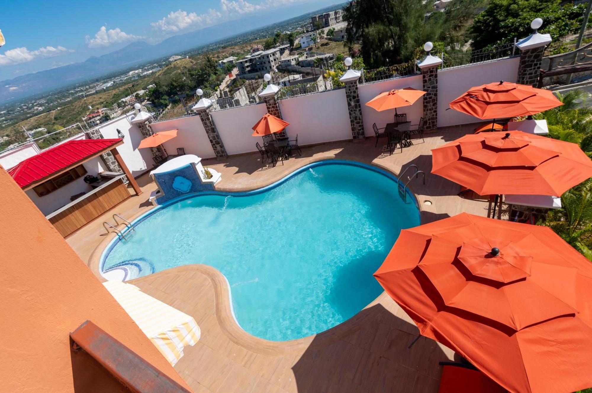 Vivy Hill'S Hotel Port-au-Prince Buitenkant foto