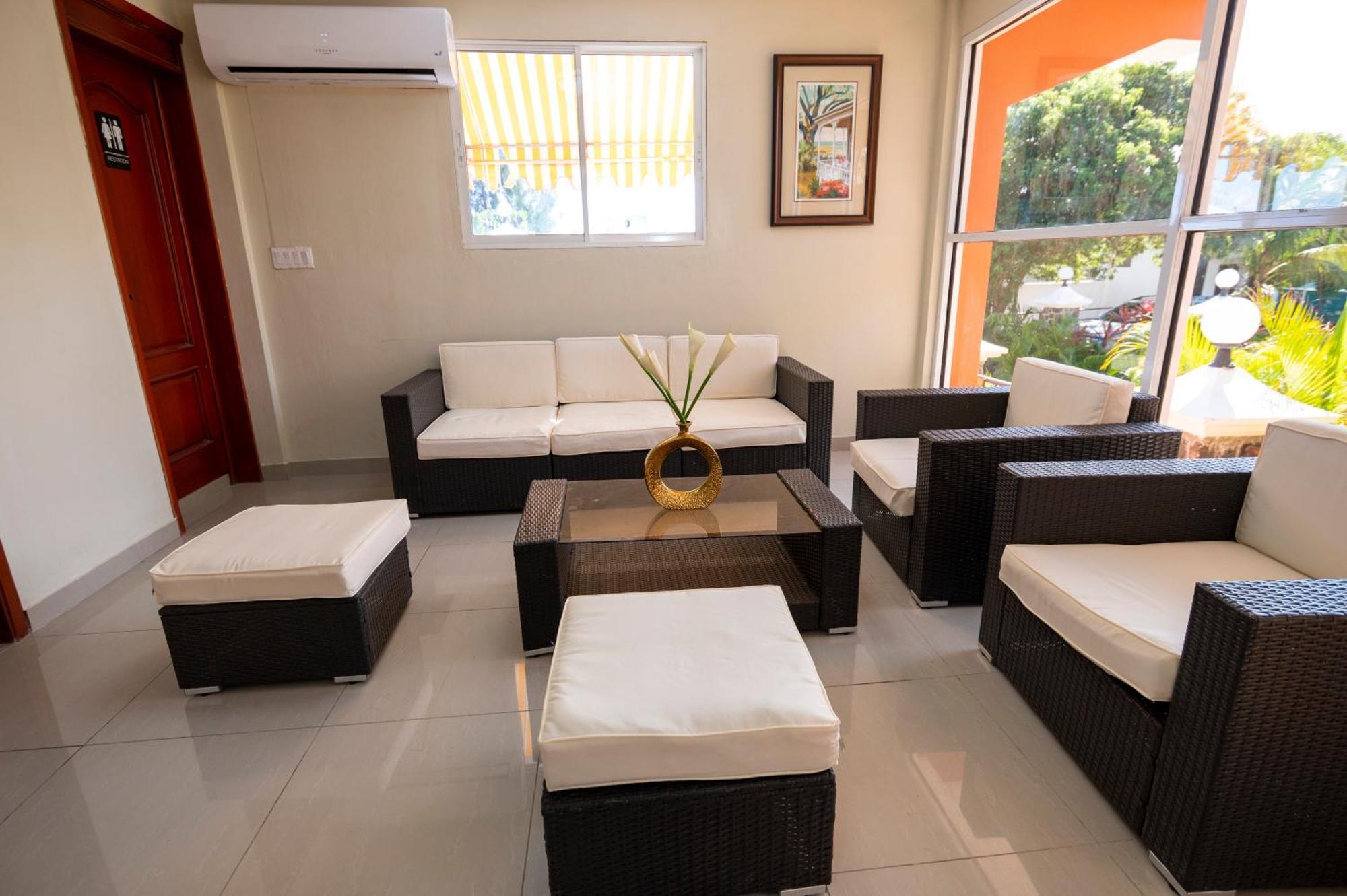 Vivy Hill'S Hotel Port-au-Prince Buitenkant foto